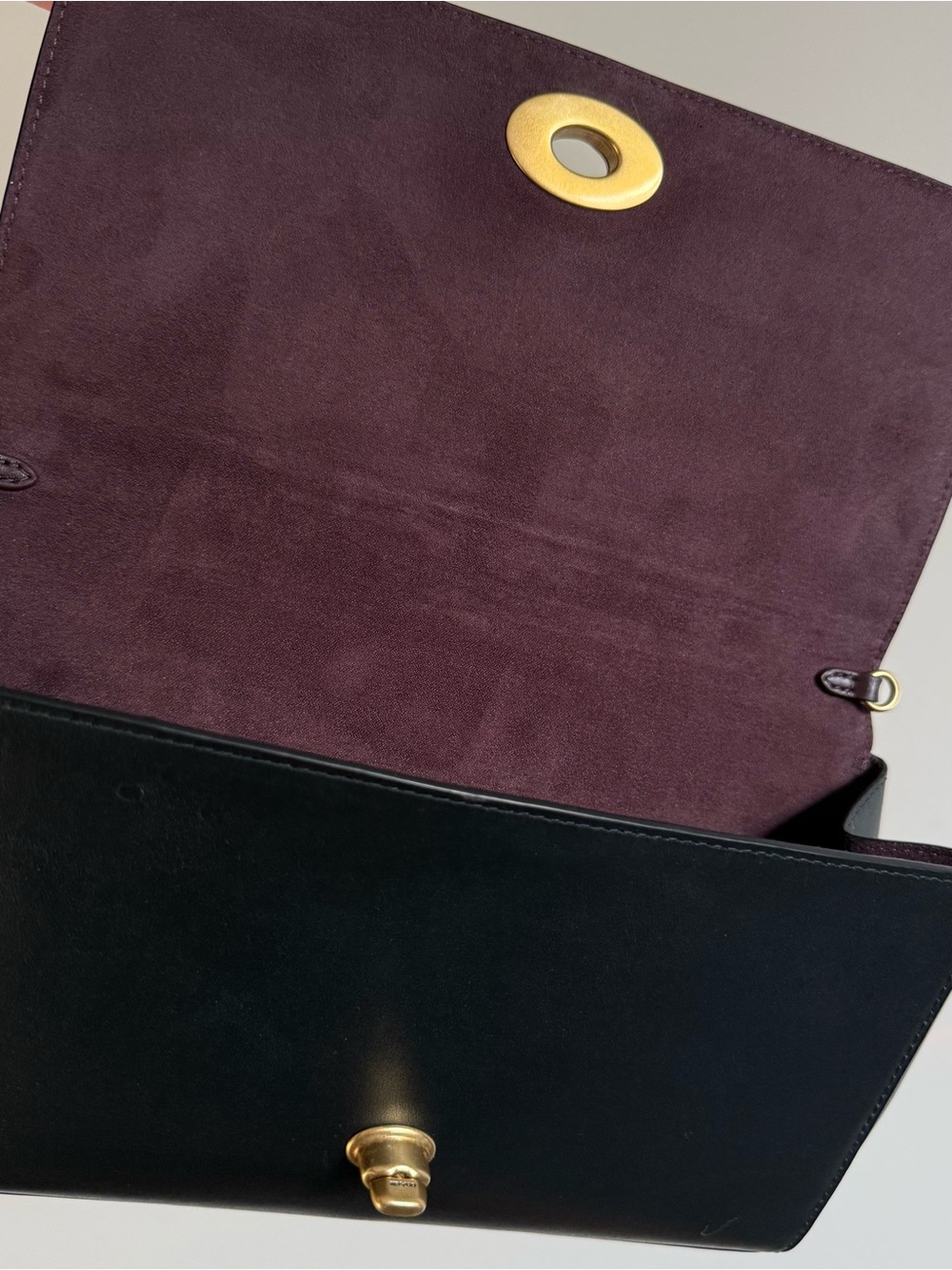 Coach Black Leather Clutch with Gold Turnlock - Picture 8 of 16